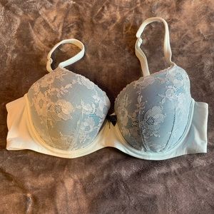 Victoria’s Secret Sky Blue Lightly Lined Floral Lace Demi Bra